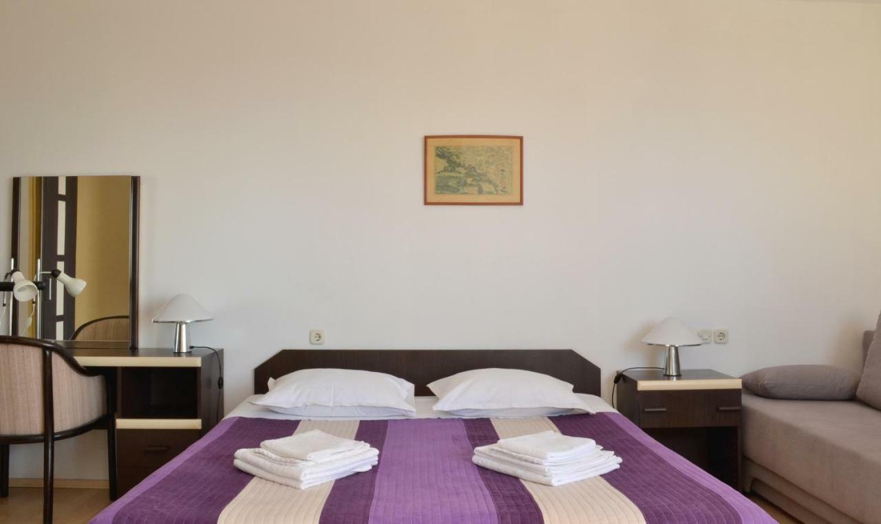 Apartments Lorenco ブレラ エクステリア 写真